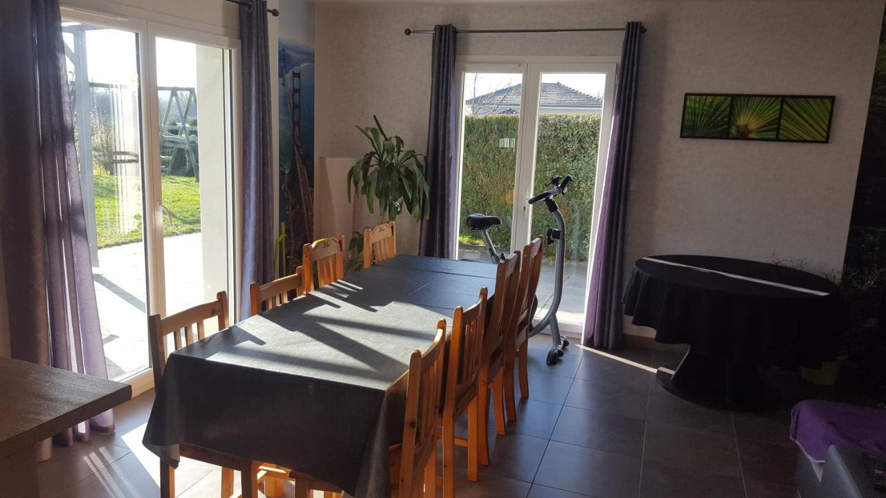 Holiday home Du Pic 105m2 , 4 De Plain-pied Avec Piscine A Montfaucon